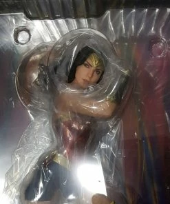 Wonder Woman (1984) Statue By Kotobukiya ARTFX