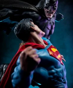 Batman Vs Superman Diorama By Sideshow Collectibles Collector Edition