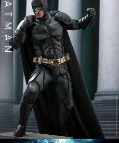 Batman Sixth Scale Figure By Hot Toys DX Series - The Dark Knight Rises