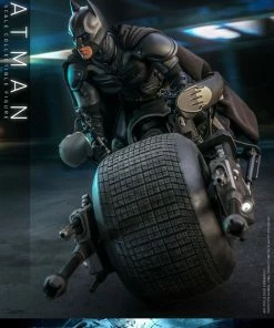 Batman Sixth Scale Figure By Hot Toys DX Series - The Dark Knight Rises
