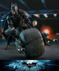 Batman Sixth Scale Figure By Hot Toys DX Series - The Dark Knight Rises