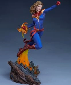 Captain Marvel Statue By Sideshow Collectibles Avengers Assemble Avengers Earth's Heroes