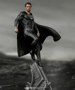 Brand new π Superman Black Suit 1:10 Scale Statue By Iron Studios Art Scale 1:10 - DC Comics - Zack Snyder's Justice League π 23 Superman Black Suit 1:10 Scale Statue By Iron Studios Art Scale 1:10 - DC Comics - Zack Snyder's Justice League