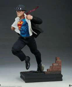 Superman™: Call To Action Premium Format™ Figure By Sideshow Collectibles