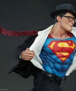 Superman™: Call To Action Premium Format™ Figure By Sideshow Collectibles