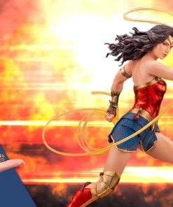 Wonder Woman (1984) Statue By Kotobukiya ARTFX